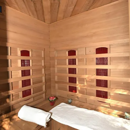 فندق مبيت وإفطار Yin & Yang 3*