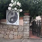 Yin & Yang 3* San Pantaleo