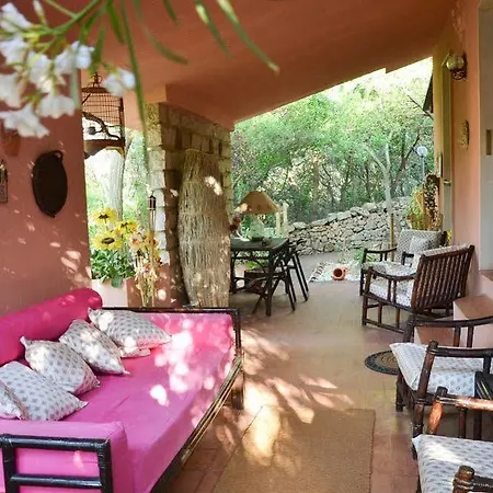 Yin & Yang Bed & Breakfast San Pantaleo